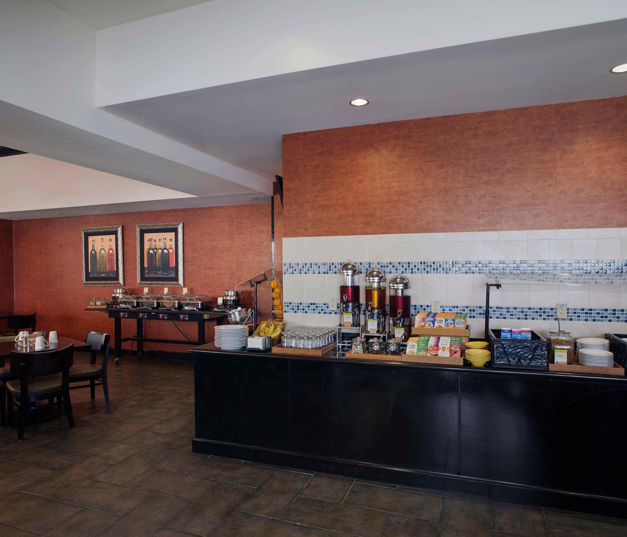 Doubletree Suites By Hilton בנטונוויל מראה חיצוני תמונה